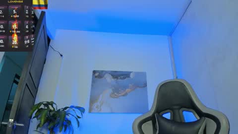 Snapshot of yeiko_romero_ chatting on December 1, 2025, 2:33 pm YEIKO ROMERO online show from December 1, 2025, 2:33 pm