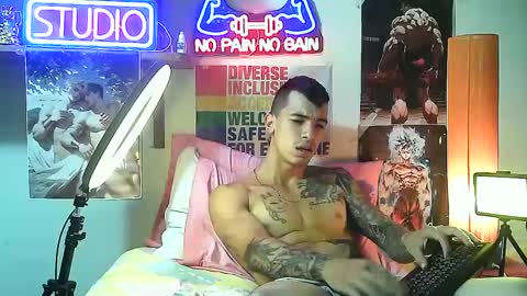 Snapshot of yeisoncastellanos1999 chatting on September 25, 2025, 12:14 am yeisoncastellanos1999 online show from September 25, 2025, 12:14 am