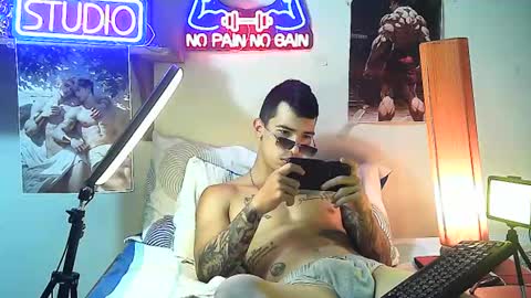 Snapshot of yeisoncastellanos1999 chatting on October 5, 2025, 1:26 am yeisoncastellanos1999 online show from October 5, 2025, 1:26 am