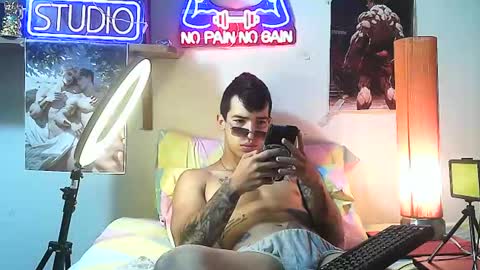 yeisoncastellanos1999 online show from October 23, 2025, 2:00 am