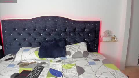 Snapshot of yeka_hot23 chatting on November 5, 2025, 4:23 am yeka online show from November 5, 2025, 4:23 am