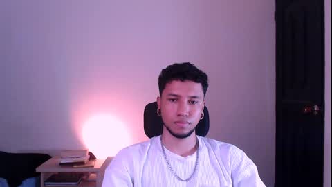 Yeff ind. model  online show from January 28, 2025, 1:39 am