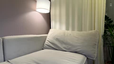 Zlata online show from October 12, 2025, 4:17 pm