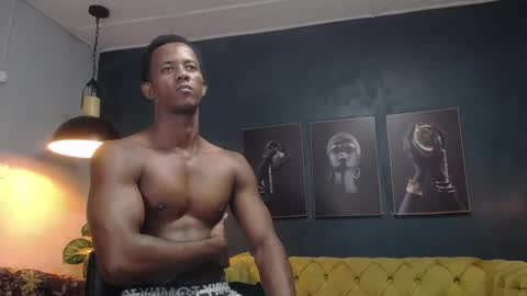 Snapshot of yess_fit chatting on February 16, 2025, 8:32 am yess fit online show from February 16, 2025, 8:32 am