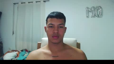 Snapshot of yessic_ chatting on February 3, 2025, 7:40 am Ander online show from February 3, 2025, 7:40 am