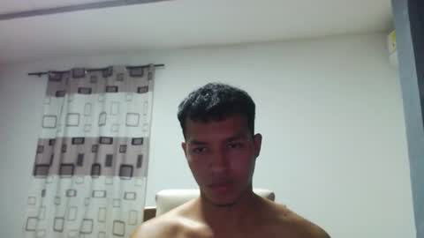 Snapshot of yessic_ chatting on October 5, 2025, 6:12 am Ander online show from October 5, 2025, 6:12 am