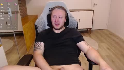 Snapshot of yhdxhy chatting on November 22, 2025, 12:09 am James online show from November 22, 2025, 12:09 am