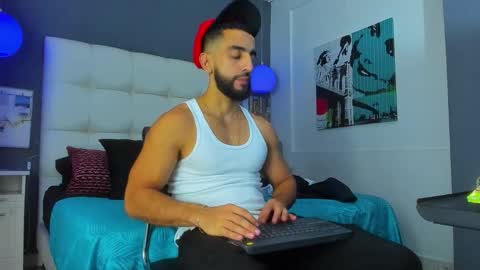 Yiyo online show from December 5, 2025, 4:21 am