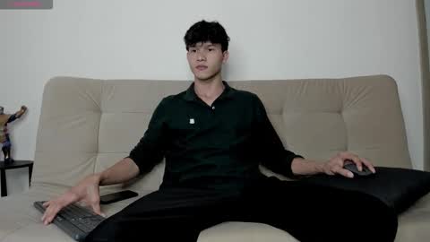 yizus_bonz online show from December 14, 2025, 1:55 am