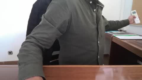 Yo47 online show from November 4, 2025, 3:22 pm