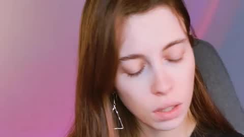 yoka_paradoxxx online show from September 24, 2025, 5:22 am