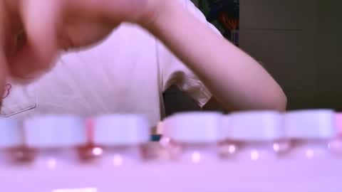 yoka_paradoxxx online show from December 4, 2025, 5:28 am