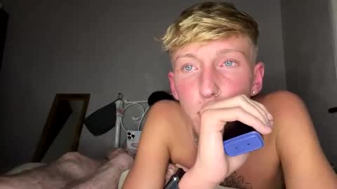 Snapshot of yorkshirelad208 chatting on January 2, 2025, 12:23 am Harrison online show from January 2, 2025, 12:23 am