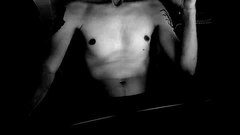 Snapshot of yorshgodsex chatting on October 5, 2025, 4:27 pm Vlad online show from October 5, 2025, 4:27 pm