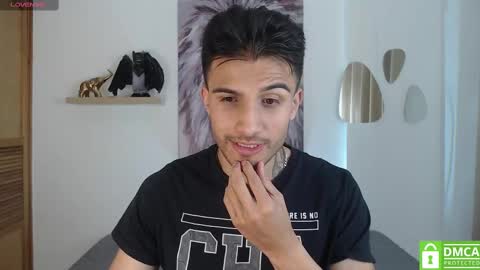 yoshy_man online show from February 1, 2025, 3:30 am