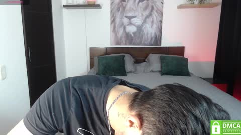 yoshy_man online show from February 26, 2025, 6:26 am