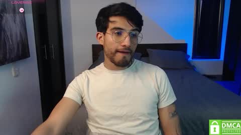 yoshy_man online show from November 13, 2025, 3:49 am