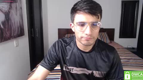 yoshy_man online show from December 21, 2025, 2:51 am