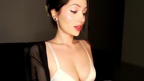 Snapshot of you_deserve chatting on September 21, 2025, 6:15 am Sophie online show from September 21, 2025, 6:15 am