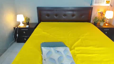 your9inchesdoll online show from March 8, 2025, 9:50 am