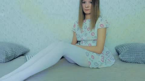 Snapshot of your_caramelka chatting on February 3, 2025, 12:57 pm Lily online show from February 3, 2025, 12:57 pm