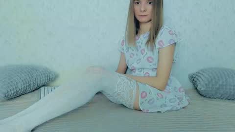 Snapshot of your_caramelka chatting on February 26, 2025, 12:47 pm Lily online show from February 26, 2025, 12:47 pm
