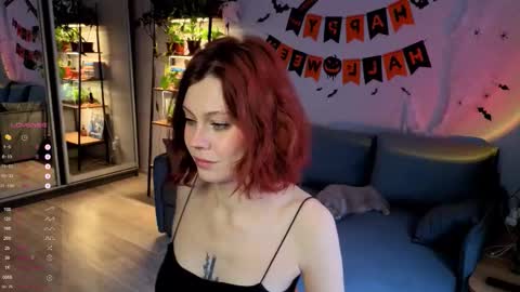 Snapshot of your_corvus chatting on October 20, 2025, 9:10 am your_corvus online show from October 20, 2025, 9:10 am