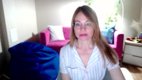 your_crush_12 online show from November 29, 2025, 9:45 am