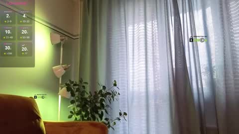 Snapshot of your_dream_alice chatting on March 12, 2025, 6:40 am Alice online show from March 12, 2025, 6:40 am