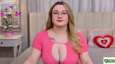 Snapshot of your_dream_nancy chatting on November 19, 2025, 1:11 pm Nancy online show from November 19, 2025, 1:11 pm