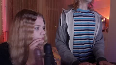 Snapshot of your_horny_friends chatting on January 27, 2025, 8:28 pm Your Horny Friends online show from January 27, 2025, 8:28 pm