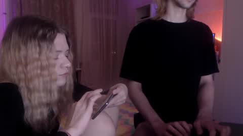 Snapshot of your_horny_friends chatting on January 30, 2025, 6:32 pm Your Horny Friends online show from January 30, 2025, 6:32 pm