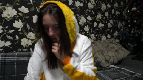 Snapshot of your_little_flexible_girl chatting on December 29, 2024, 9:52 pm Meri online show from December 29, 2024, 9:52 pm