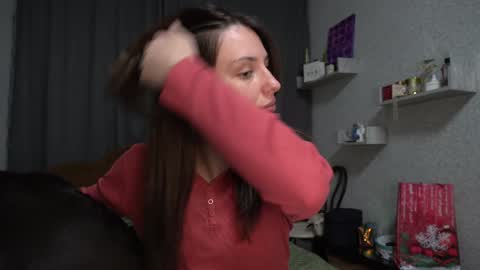 Snapshot of your_little_flexible_girl chatting on January 4, 2025, 9:52 pm Meri online show from January 4, 2025, 9:52 pm