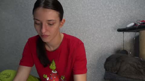 Snapshot of your_little_flexible_girl chatting on January 23, 2025, 8:56 pm Meri online show from January 23, 2025, 8:56 pm