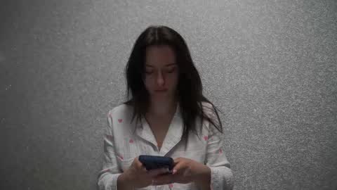 Snapshot of your_little_flexible_girl chatting on March 12, 2025, 9:24 pm Meri online show from March 12, 2025, 9:24 pm