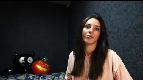 Snapshot of your_little_flexible_girl chatting on October 31, 2025, 9:49 pm Meri online show from October 31, 2025, 9:49 pm