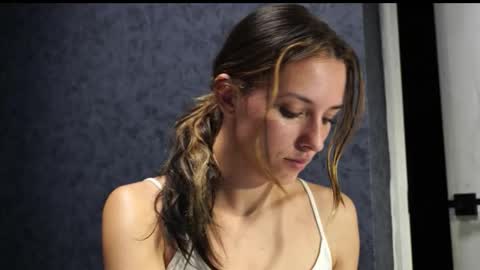 Snapshot of your_little_flexible_girl chatting on November 13, 2025, 9:14 pm Meri online show from November 13, 2025, 9:14 pm