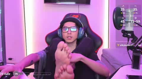 Snapshot of your_little_twink chatting on February 28, 2025, 1:58 am Han online show from February 28, 2025, 1:58 am