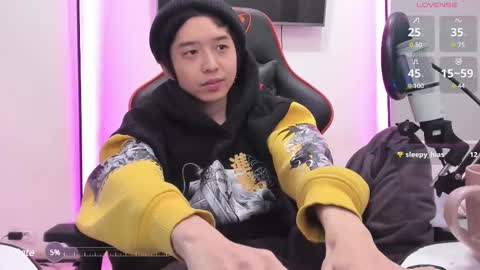 Snapshot of your_little_twink chatting on March 5, 2025, 2:46 am Han online show from March 5, 2025, 2:46 am