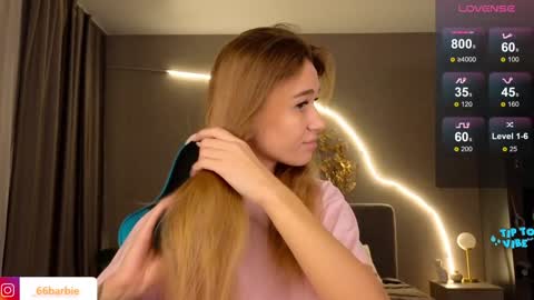 Jessica Loyd online show from January 16, 2025, 3:56 am