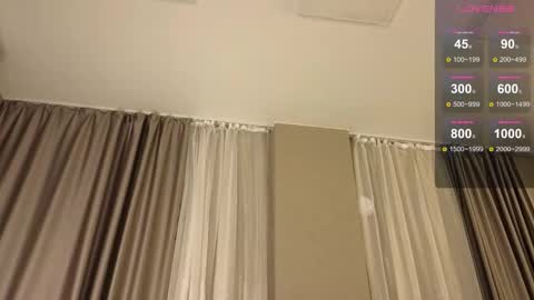 Jessica Loyd online show from October 23, 2025, 2:22 am