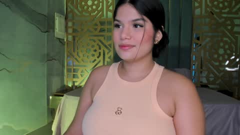 Snapshot of your_naughtyangel chatting on December 19, 2024, 9:38 pm Evelin online show from December 19, 2024, 9:38 pm
