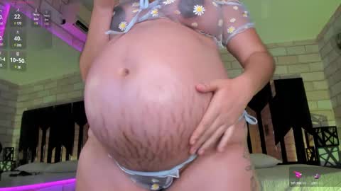 Snapshot of your_naughtyangel chatting on January 10, 2025, 12:49 am Evelin online show from January 10, 2025, 12:49 am