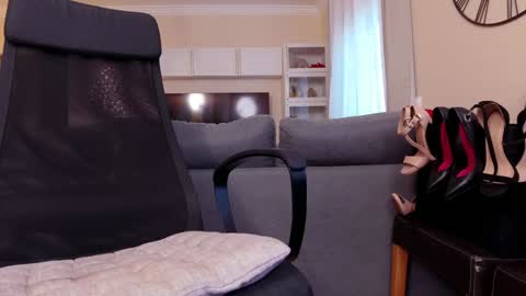 Snapshot of your_poison_girl chatting on December 29, 2024, 5:22 pm Helena online show from December 29, 2024, 5:22 pm