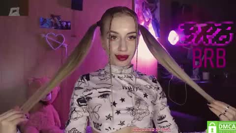 Alice  online show from December 2, 2025, 12:49 am