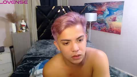 yourasian_bradley online show from October 25, 2025, 1:51 pm