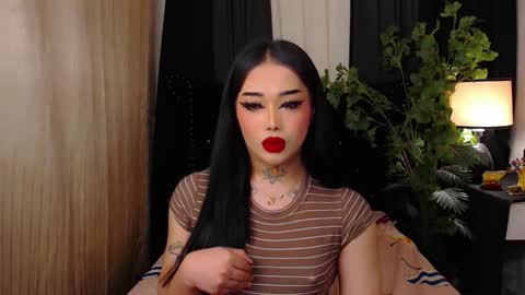 kim online show from December 3, 2025, 6:17 pm