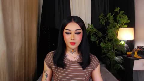 kim online show from December 5, 2025, 6:15 pm