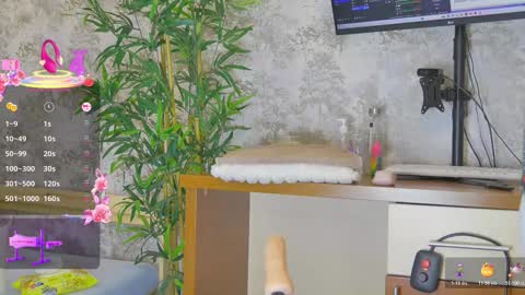 Anna online show from October 28, 2025, 8:11 pm